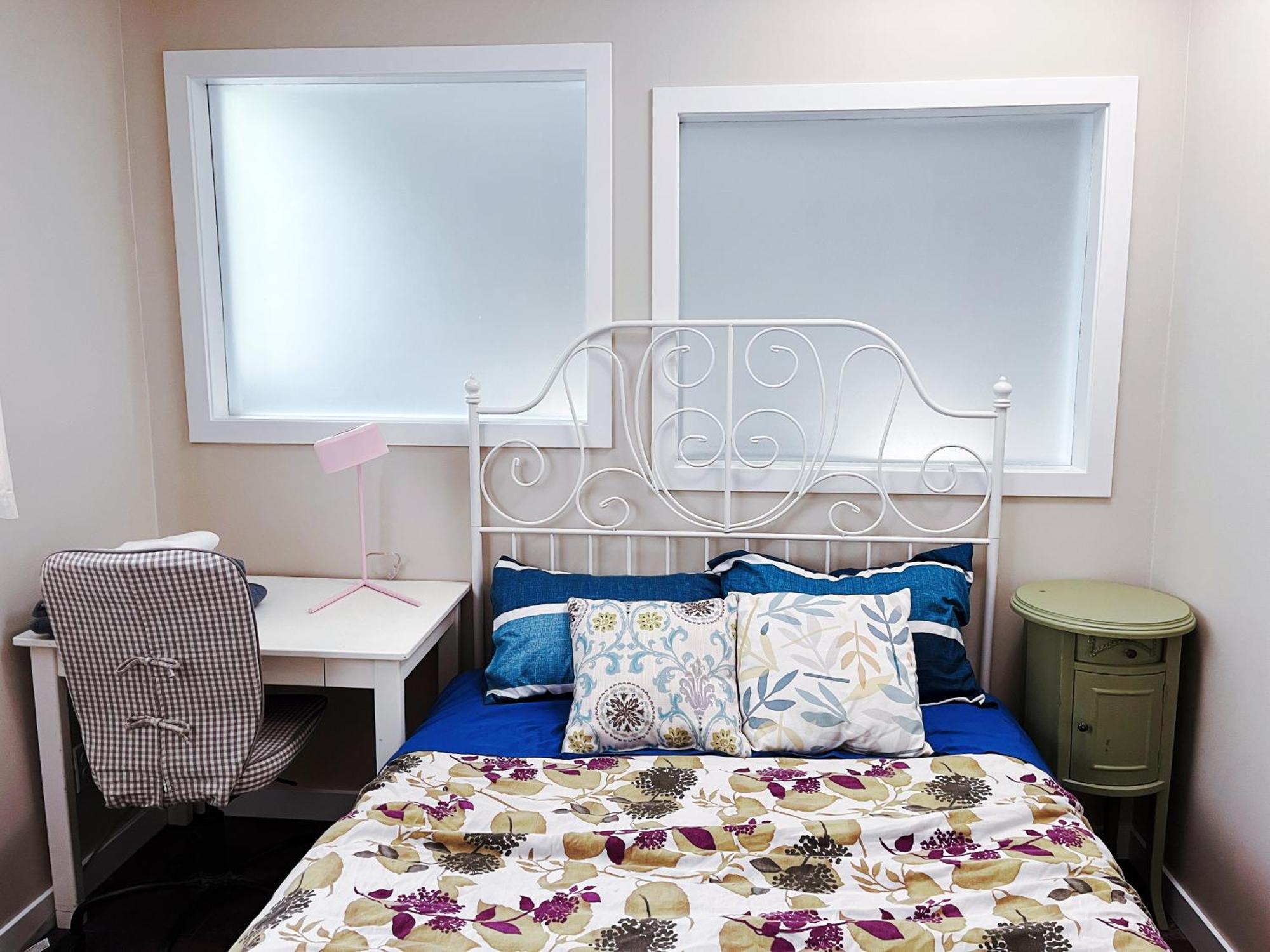شقة Calgary-Banff House Close Lrt&Dt&Free Parking المظهر الخارجي الصورة
